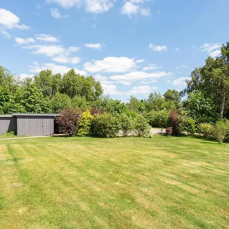 Three-bedroom In Hébergement de vacances *